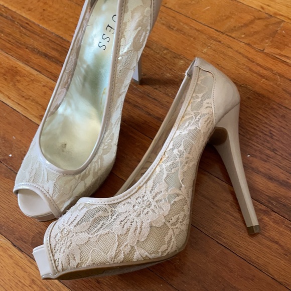 Guess Nude Lace Stilletos - Picture 3 of 9